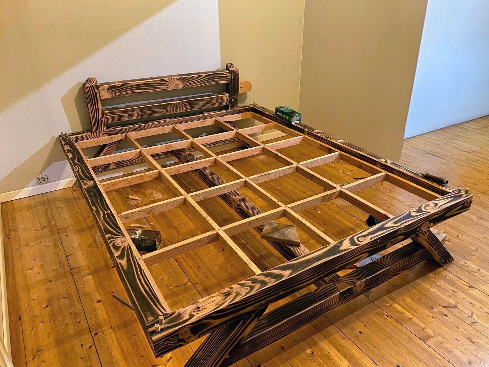 lit 2 places bois brûlé