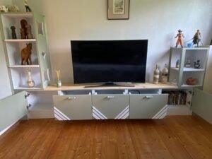 Meuble tv à tiroir et cases